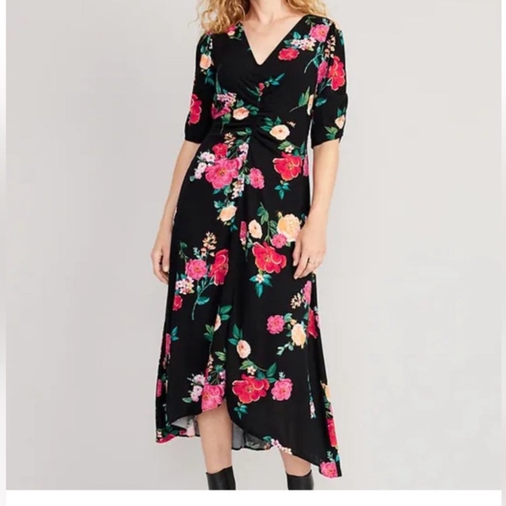 Dress puff Cleve old navy floral midi crepe black red size large